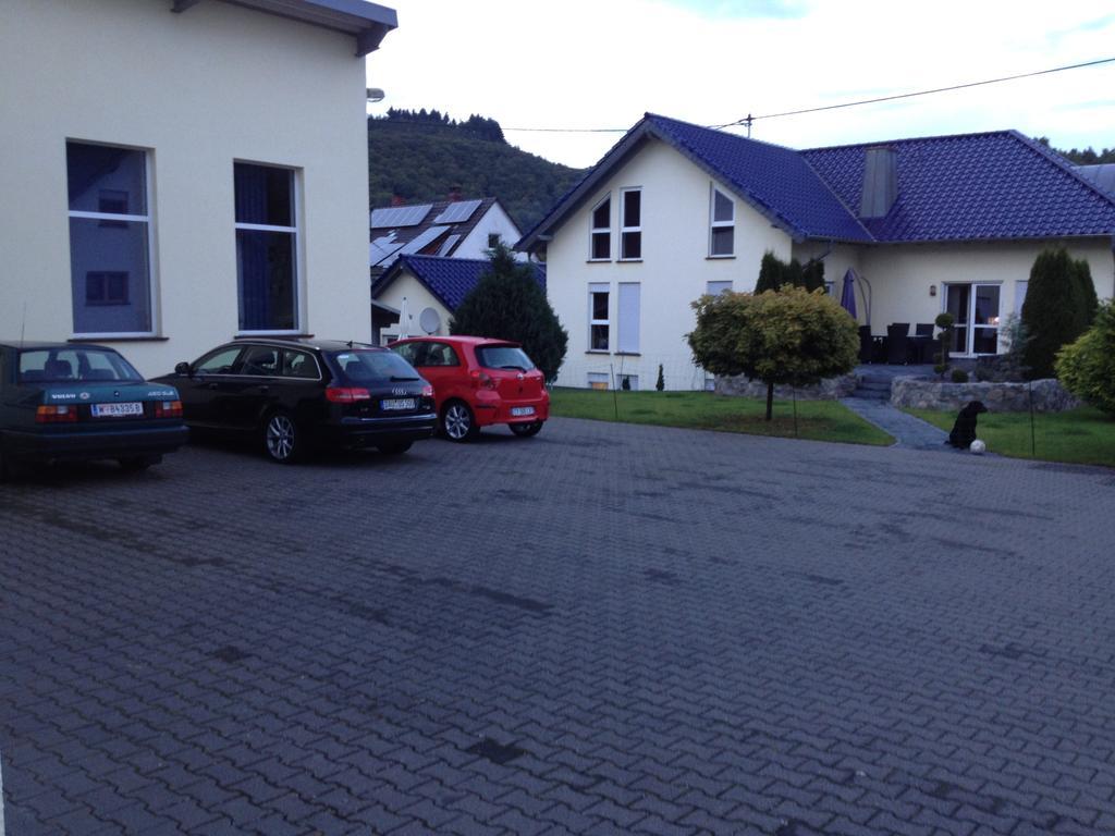 Eifelland-Ferien Apartment Kelberg Bagian luar foto